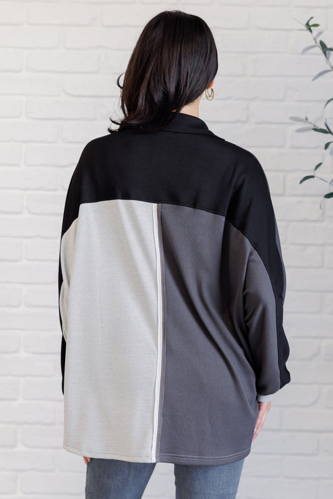 Miss Thang Colorblock V-Neck Henley in Grey