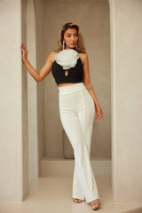 Black and White Flower Detailed Crop Top